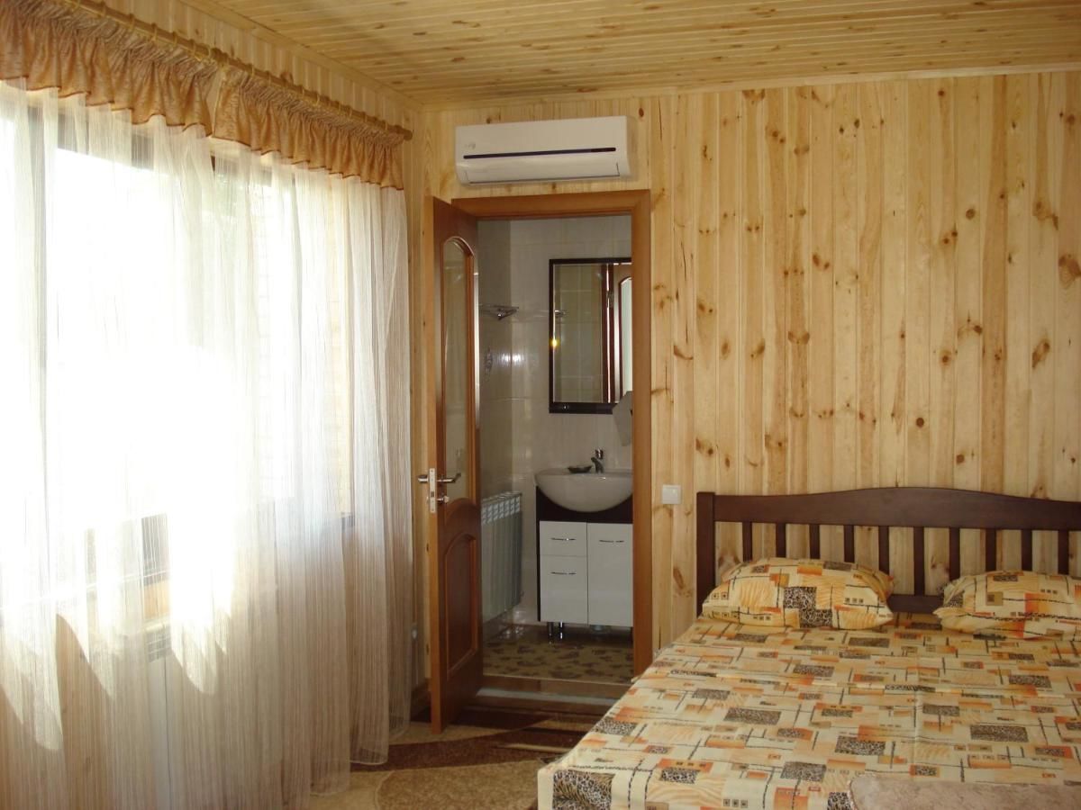 Отель LightHouse Бердянск-35